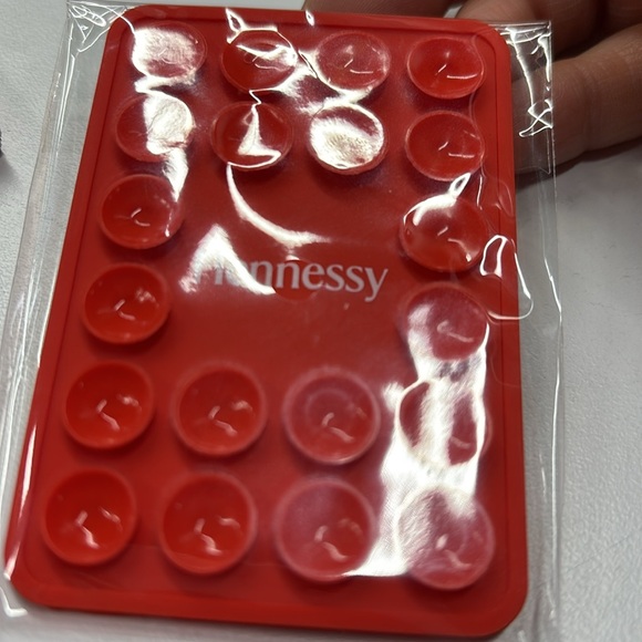 Suction - Picture 3 of 3